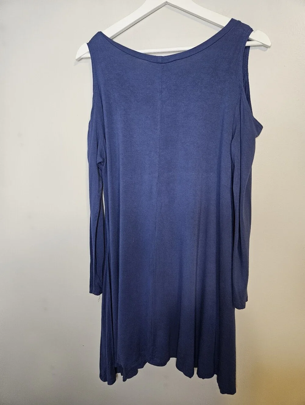 The Vanity Room Solid Blue Peekaboo Cold Shoulder Dress Mini Long Sleeve Casual